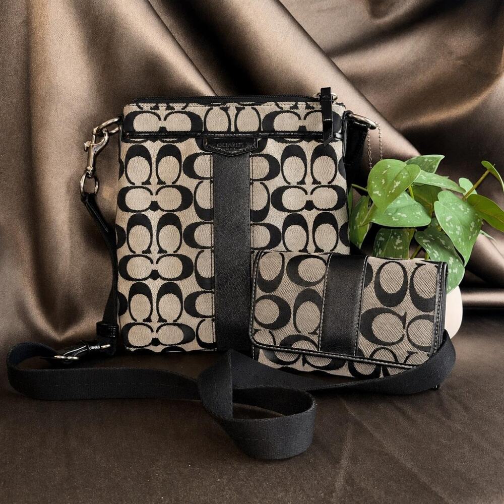 Coach crossbody bag and wallet bundle *mild corner wear*
